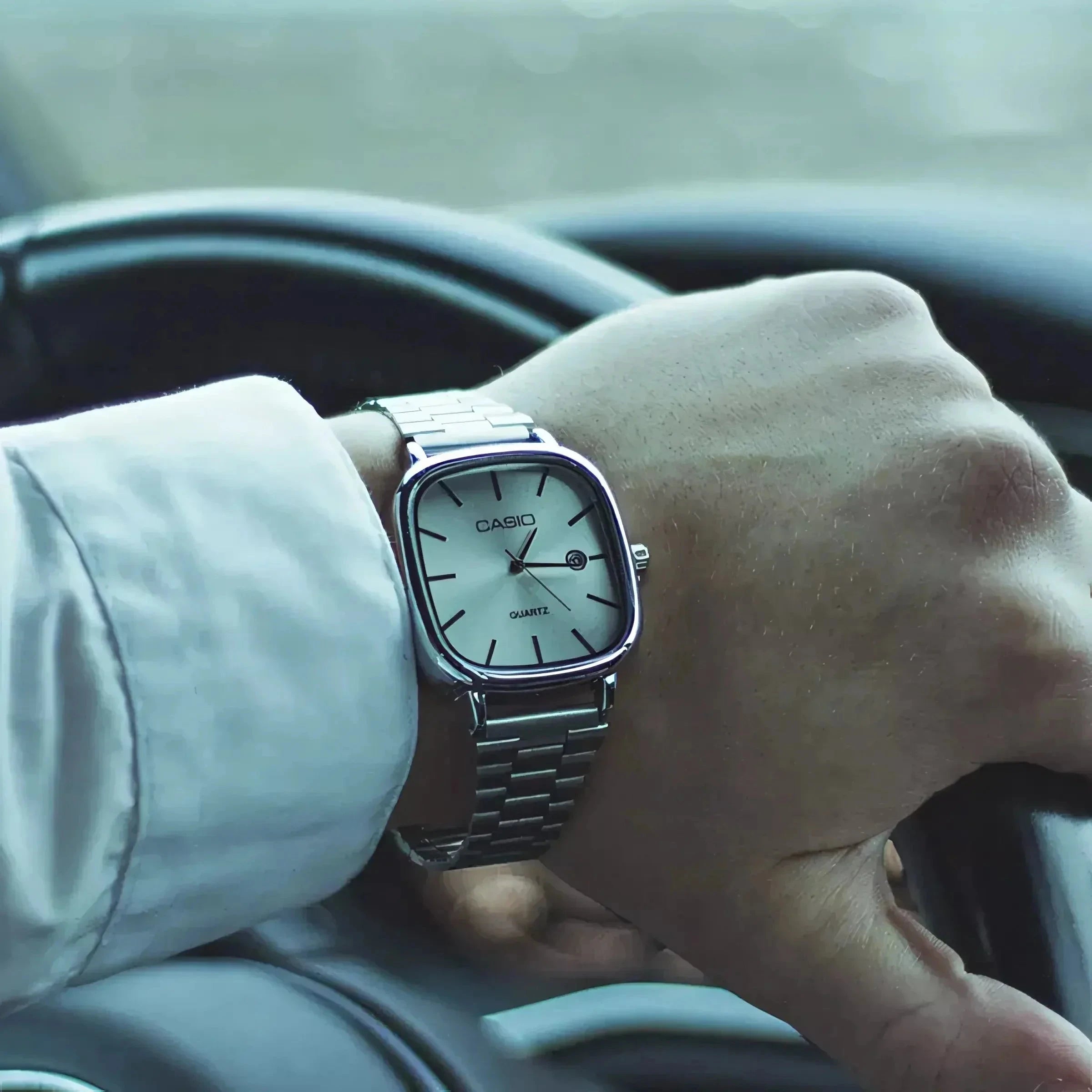 C A S I O Luxurious 36mm Watch - Water Resistant | Transferred steel Relógio CASIO Luxurious 36mm - Unissex Resistente à água | Aço Inoxidável Vermond 