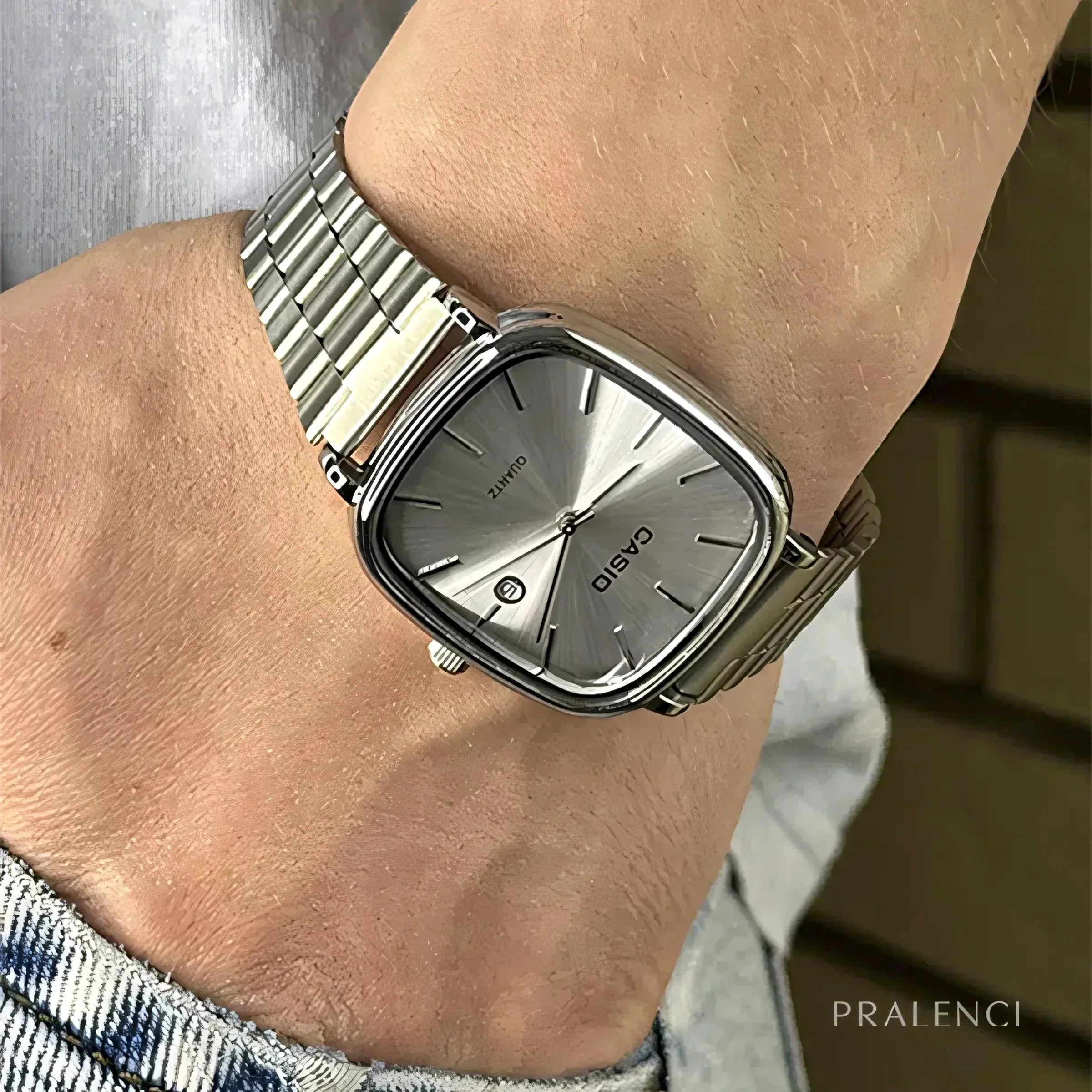 C A S I O Luxurious 36mm Watch - Water Resistant | Transferred steel Relógio CASIO Luxurious 36mm - Unissex Resistente à água | Aço Inoxidável Vermond 