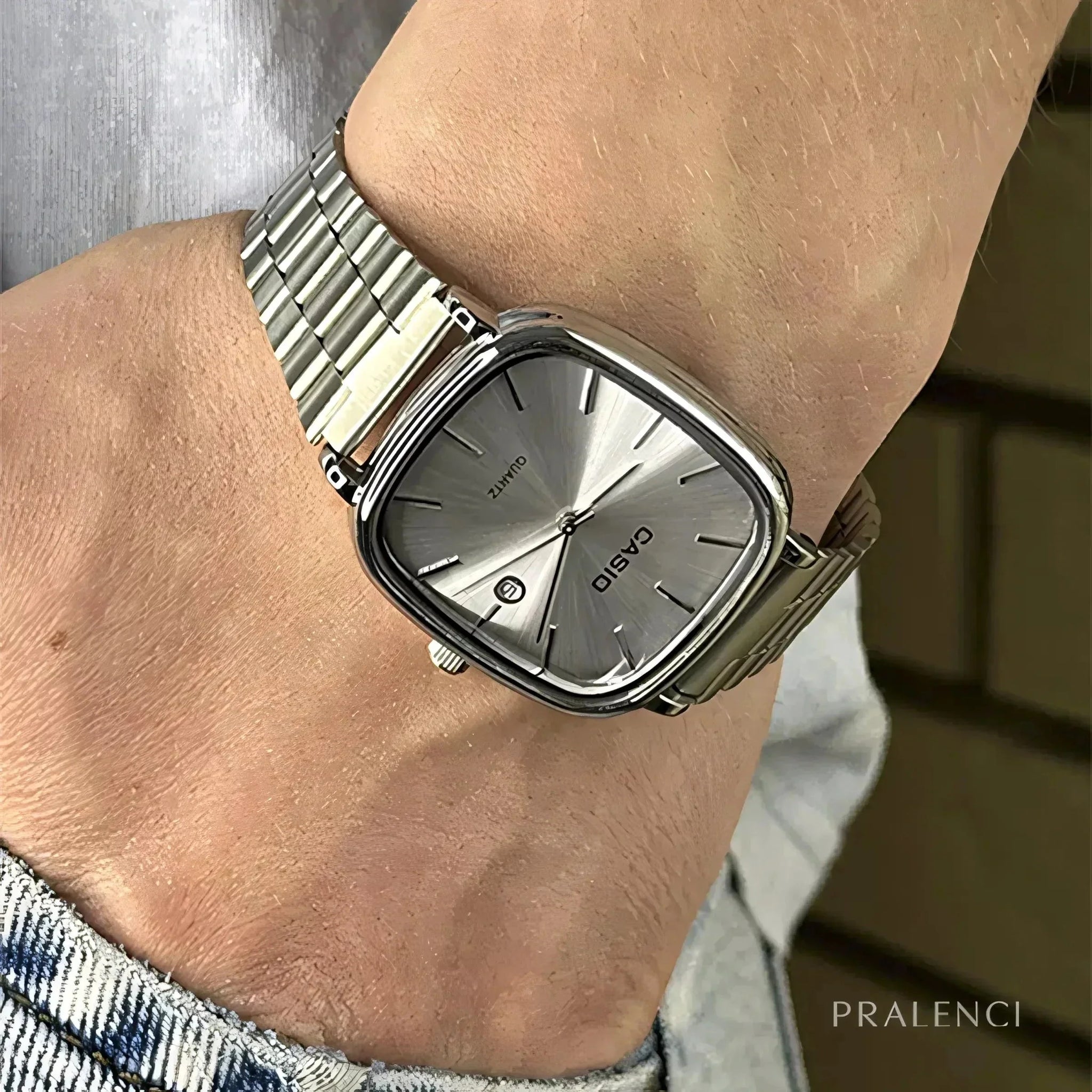 C A S I O Luxurious 36mm Watch - Water Resistant | Transferred steel Relógio CASIO Luxurious 36mm - Unissex Resistente à água | Aço Inoxidável Vermond 