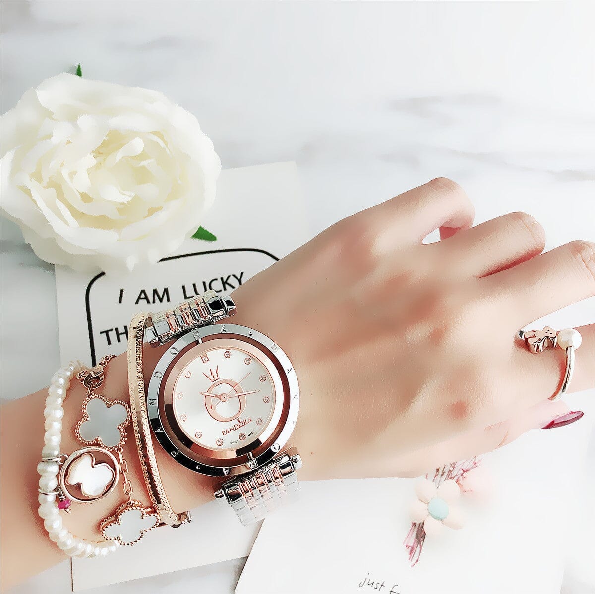 P A N D O R A Moments Glamour Pandora Vermond 